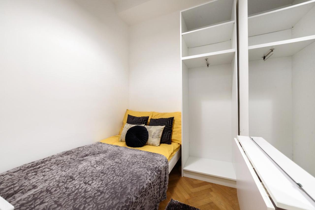 Buda Centre Homes By The Allee Shopping Mall Budapest Extérieur photo